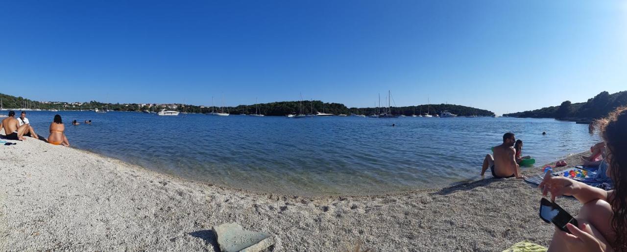 Apartman Diana,Free Parking Pula Buitenkant foto